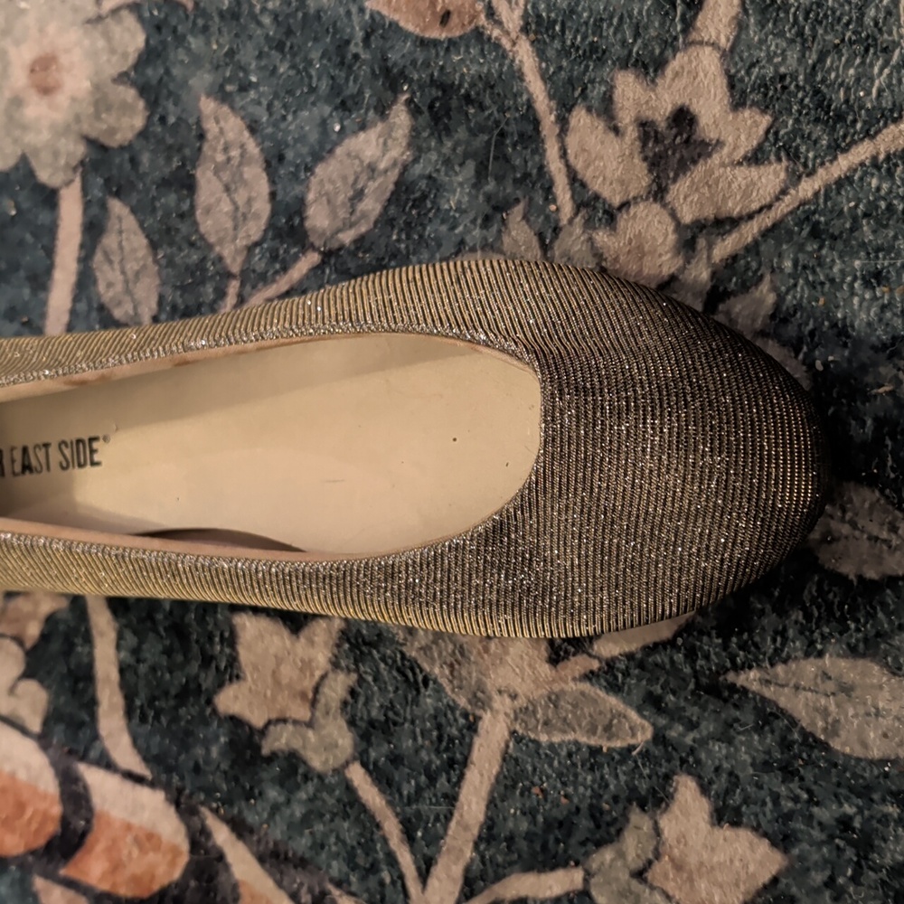 womans size 91/2 brown gold bling shoes flats 9.5 casual dress wear